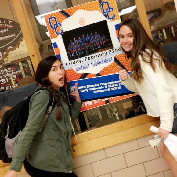 Meet your Posher, Kayley - Picture 1 of 1